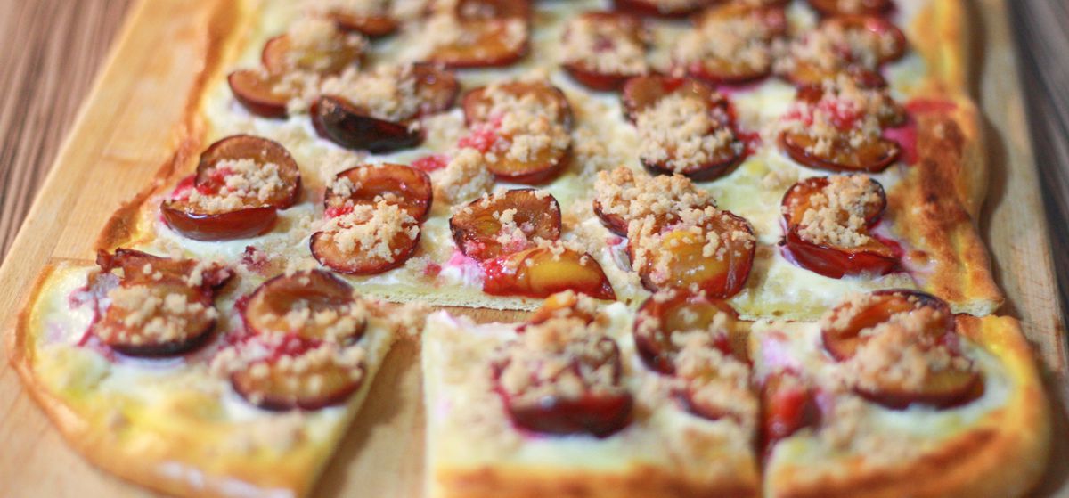 Švestkový koláč s preníkovou drobenkou