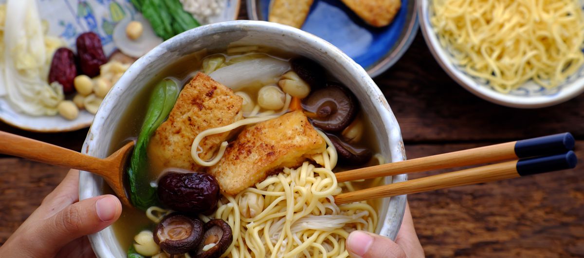 Polévka s kořením pěti vůní