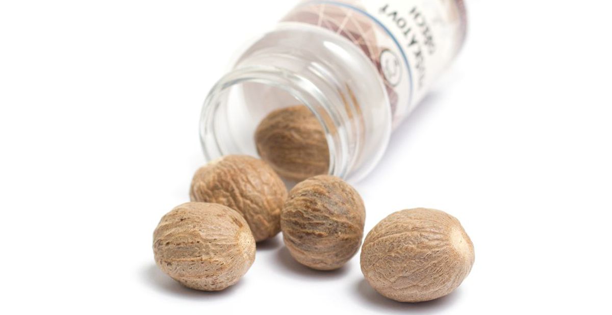 Celý muškátový oříšek